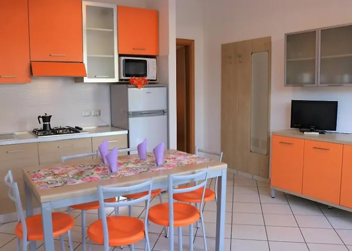 Bright Flat Surrounded By Pools Appartement Bibione