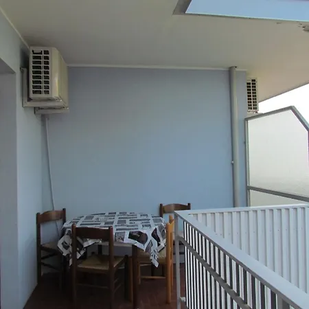 Bright Flat Surrounded By Pools Apartament *